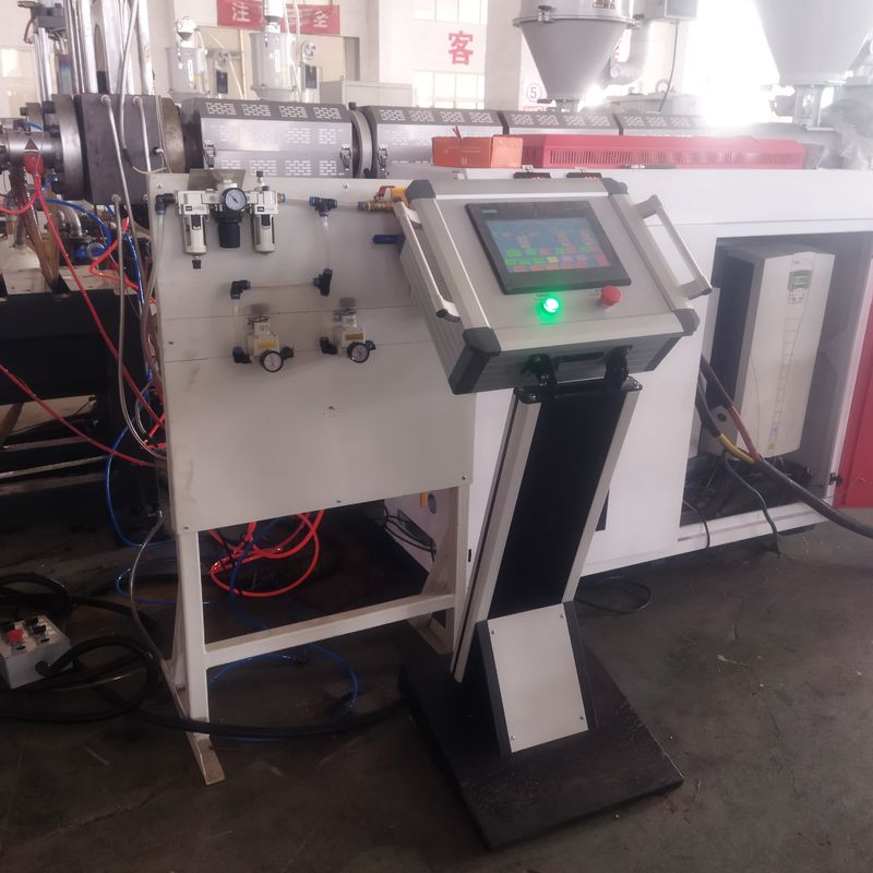 Автоматизированная компьютеризированная линия экструзии двухслойных гофрированных труб с двигателем Siemens и производительностью 8-15 кг/ч