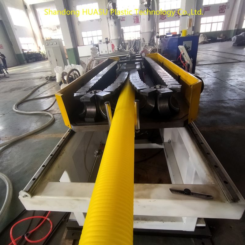 Производственная мощность 100-1000 кВт Машина для двойных стенных гофрированных труб с управлением PLC и водяным охлаждением для настройки выхода