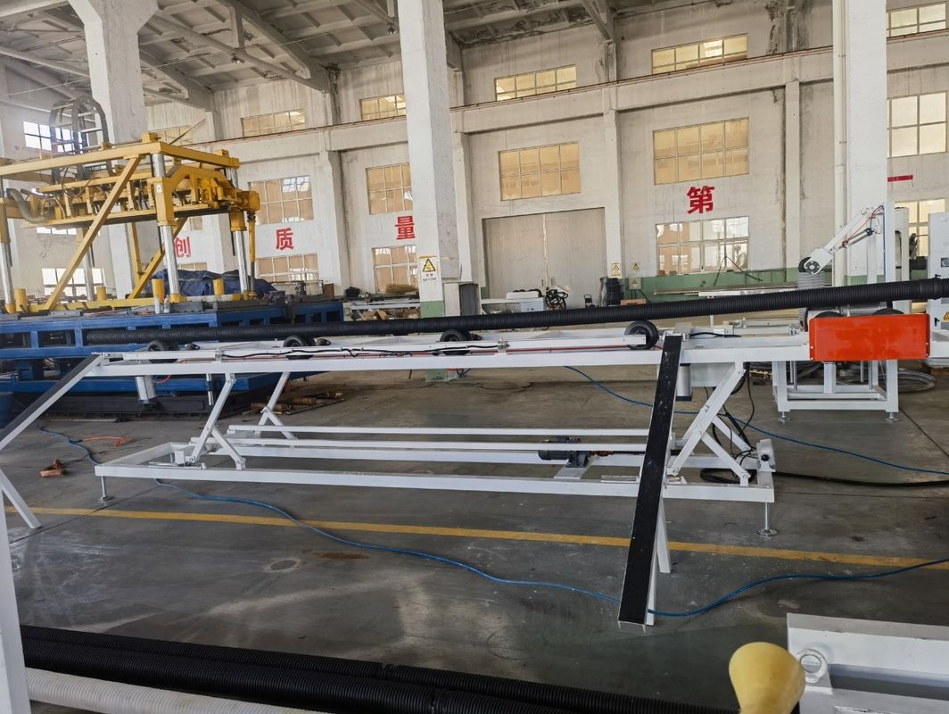 Машина для производства гофрированных труб диаметром 16-1500 мм с производительностью винтовой передачи