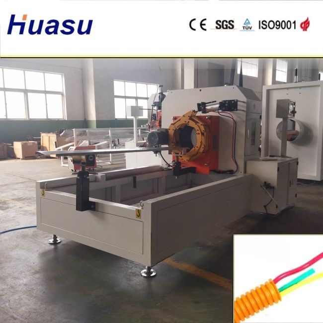 Линия экструзии гофрированных труб с двойными стенками, с диапазоном диаметров резки 32-1600 мм и процессом водяного охлаждения, оснащенная технологией Siemens PLC