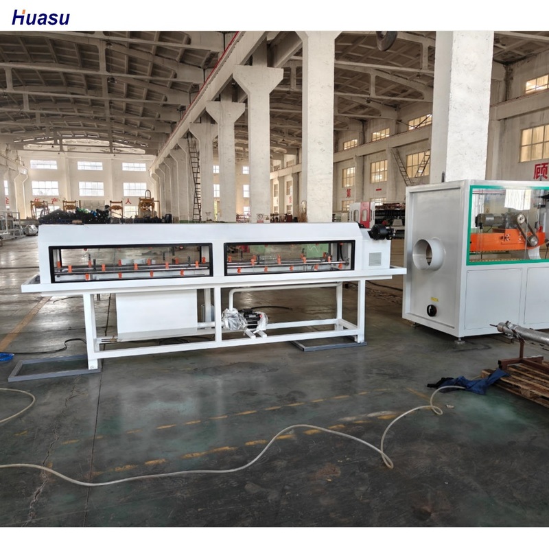 Автоматическая линия экструзии гофрированных труб с одинарной стенкой, с материалом цилиндра 38CrMoAlA и системой полного зацепления