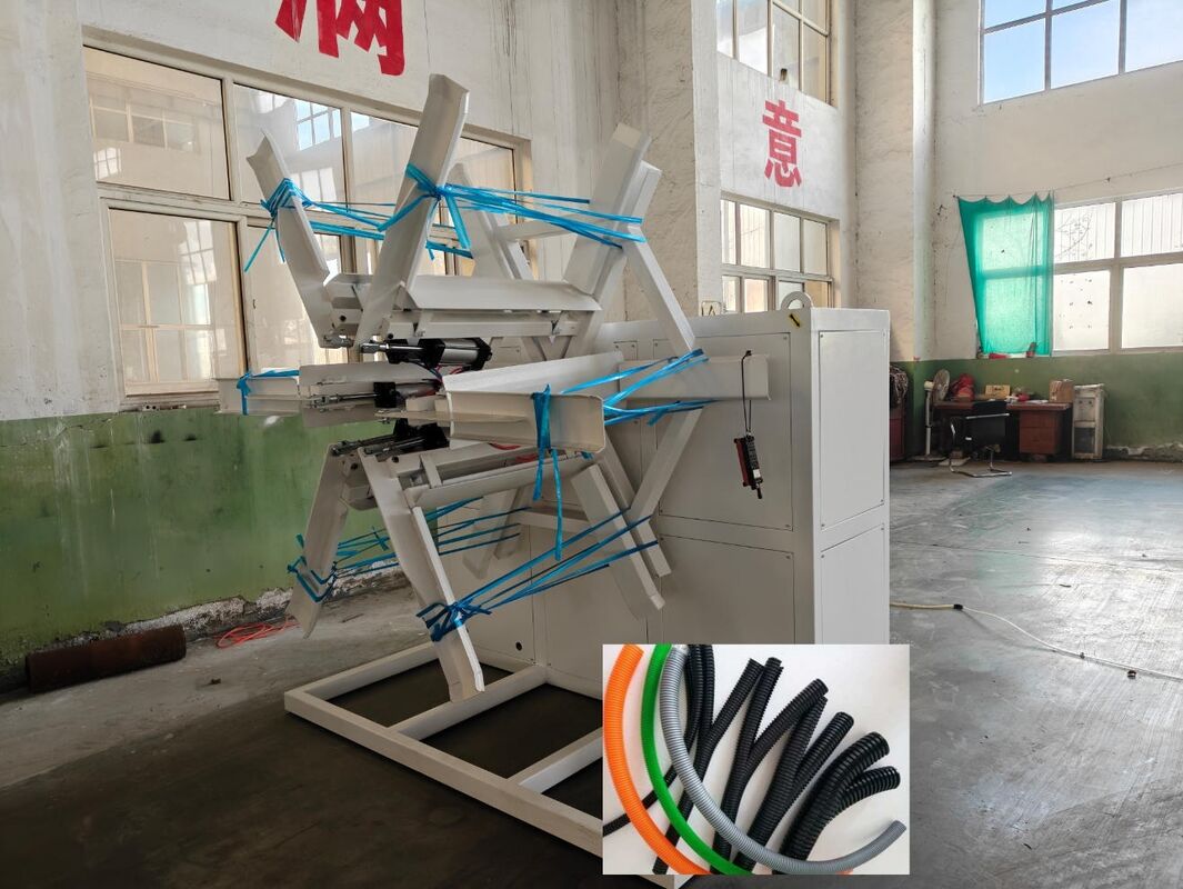 Линия экструзии гофрированной трубы с двойными стенками и водяным охлаждением, с 48 формовочными головками и твердостью ствола HV940