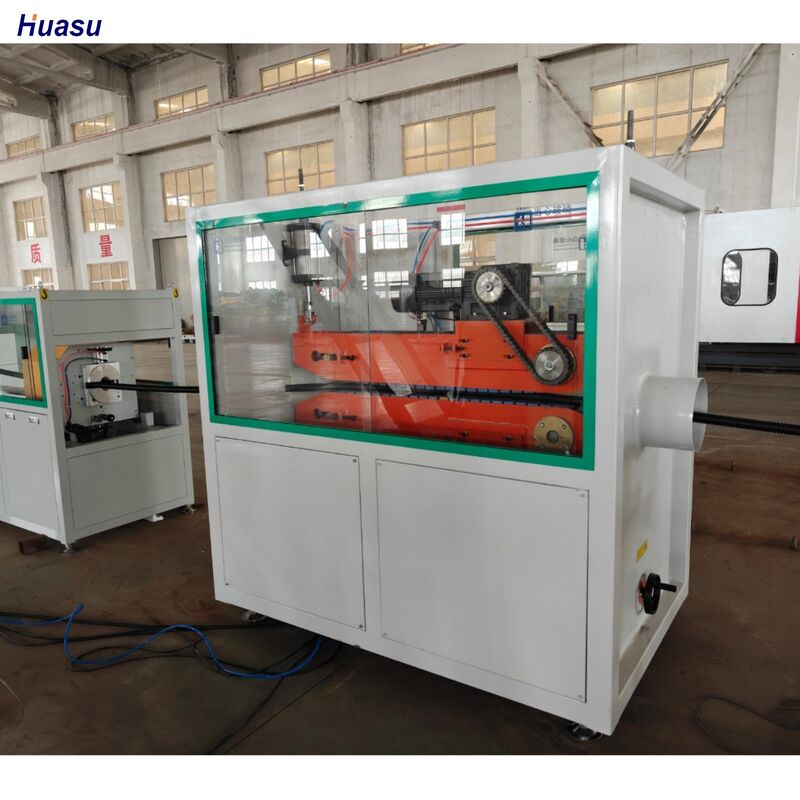 Линия экструзионной трубы с одной стеной с водяным охлаждением и двигателем Siemens для стабильного высокоскоростного производства