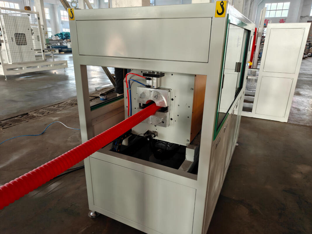 Линия экструзионной трубы с одной стенкой с системой управления PLC для охлаждения водой и основным двигателем Siemens