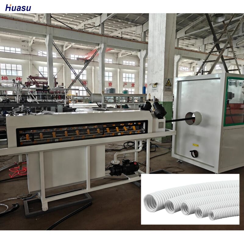 Линия экструзии гофрированных труб с однослойной стенкой, управляемая ПЛК, включающая экструдер с вращающейся формой из ПНД для производства труб